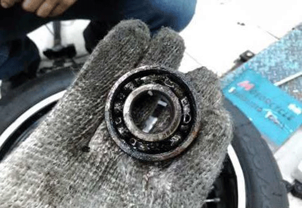 某發(fā)電廠高壓電機(jī)軸承燒毀案例分析 某發(fā)電廠高壓電機(jī)軸承燒毀案例分析